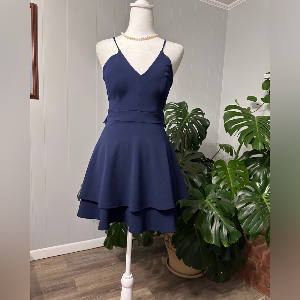 ❤️ NWOT Camille La Vie Lace back classic navy blue sleeveless dress.